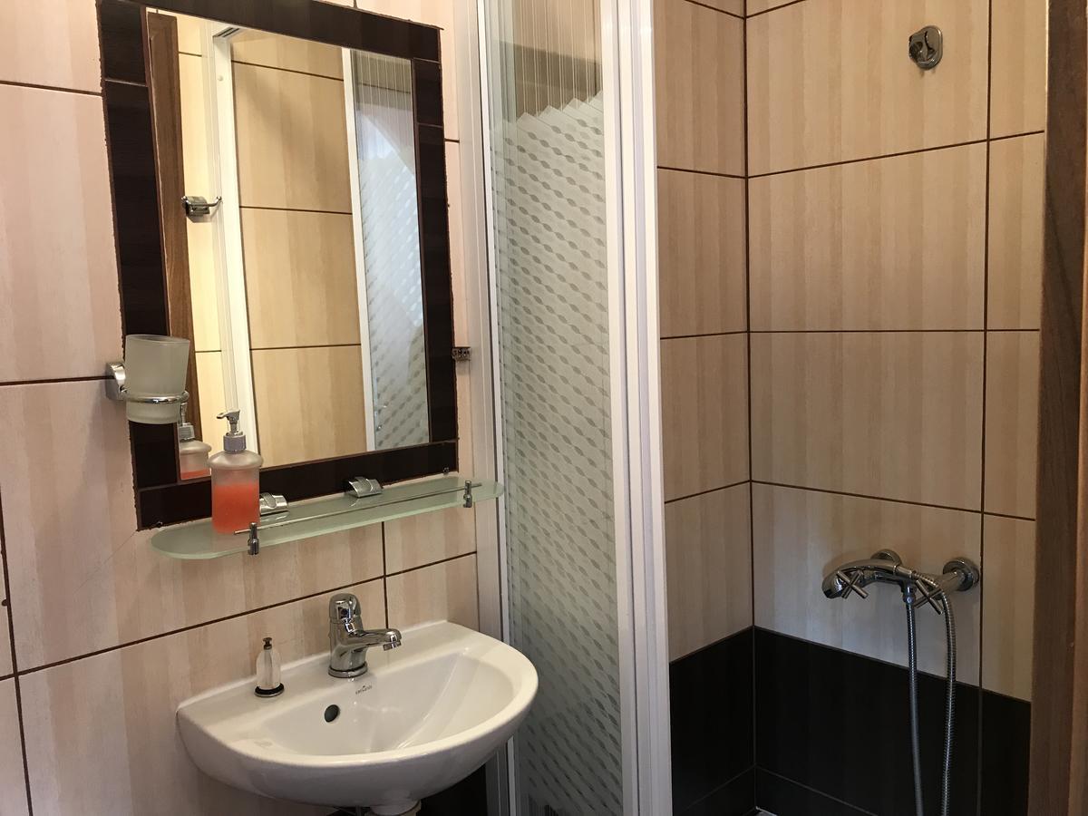 Gosciniec Kukle Bed & Breakfast Ngoại thất bức ảnh